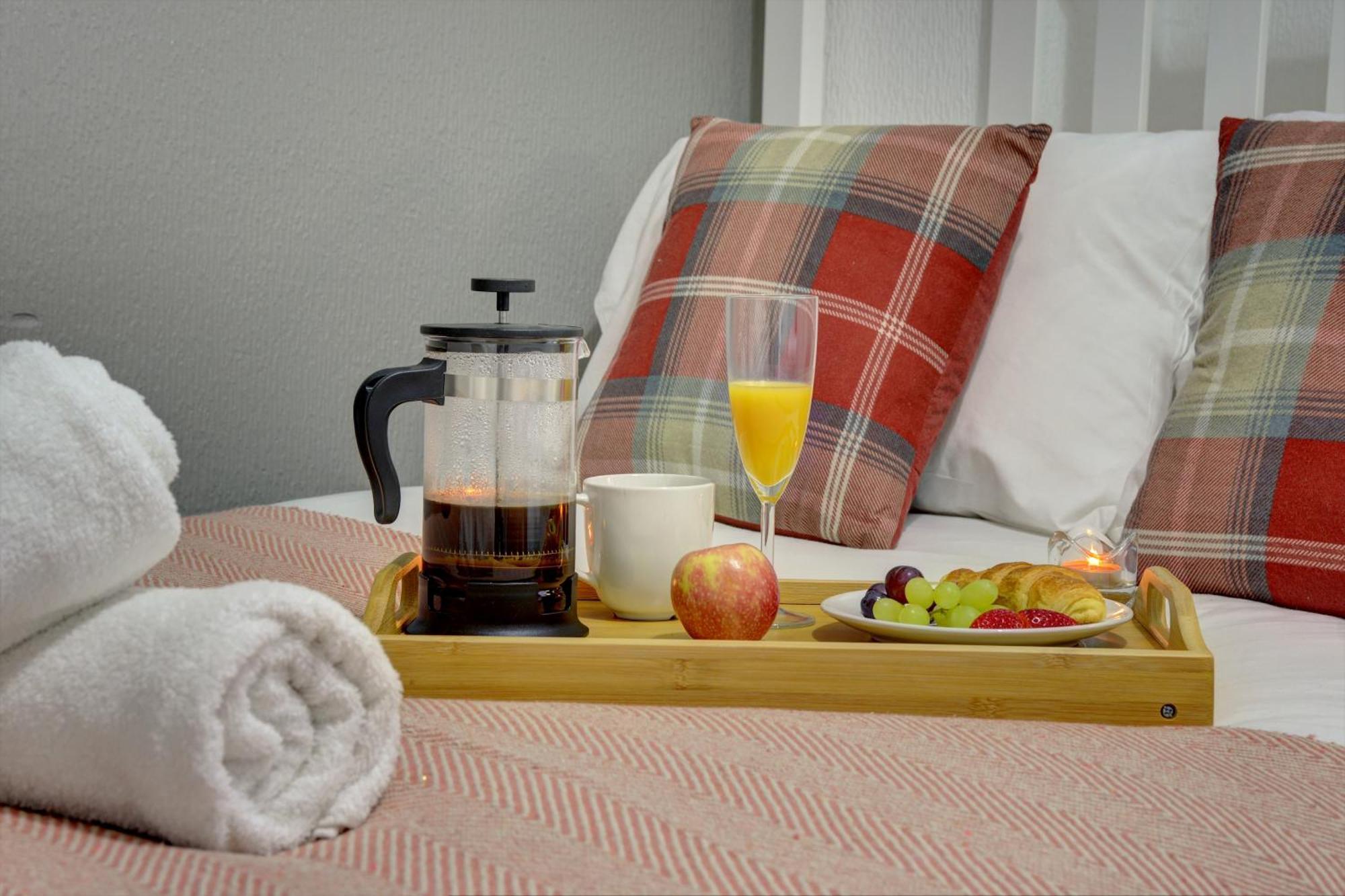 Modern 2Br Gem I Free Parking I Sleeps 5 Villa Coventry Kültér fotó
